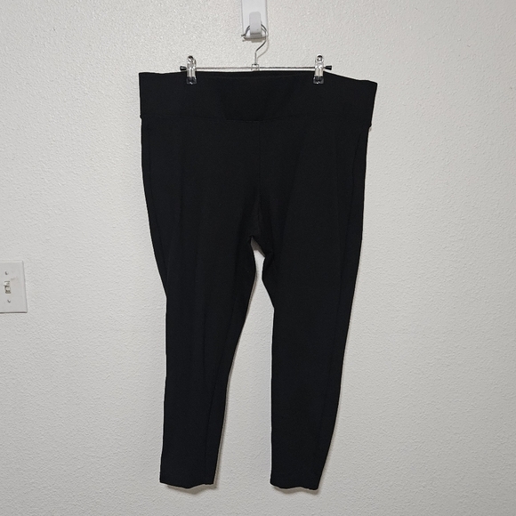 Studio by Torrid cropped pants size 2xR - Picture 9 of 11